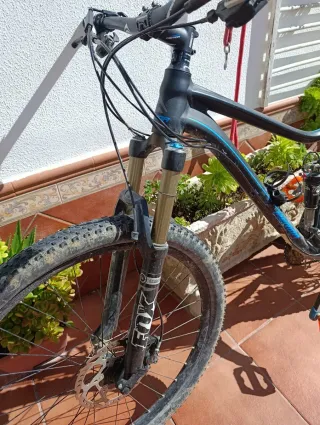 Bicicleta de Montaña Doble Suspensión