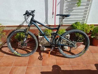 Bicicleta de Montaña Doble Suspensión