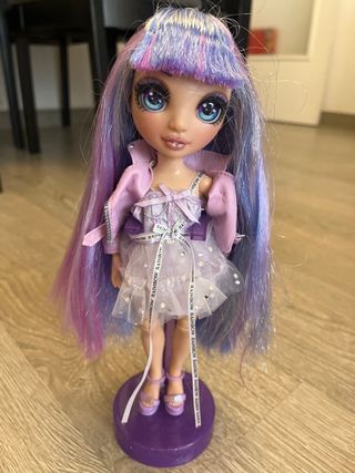 Muñeca Rainbow High Violet Willow