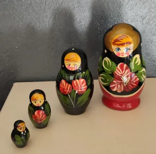 Matrioska dipinta a mano