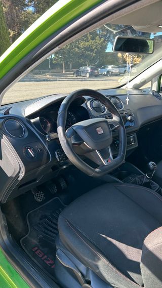 SEAT Ibiza FR 2012 NEGOCIABLE ESCUCHO OFERTAS