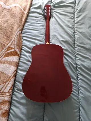 Guitarra Acústica Aria con Funda