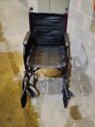 Silla de ruedas plegable