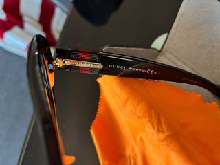 Occhiali da sole Gucci neri e marroni