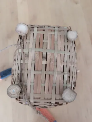 Mochila infantil de mimbre