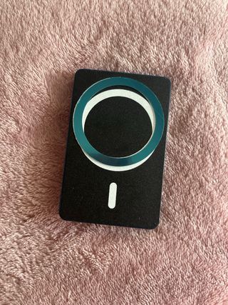 Tarjetero imán móvil flores moradas y blancas