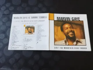 Lote CD Singles + 1 CD LP recop. en formato cartón