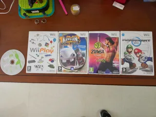 Nintendo Wii con 2 mandos, 6 juegos y volante