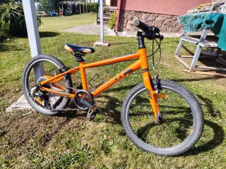 Bicicleta Giant Arx 20" Naranja