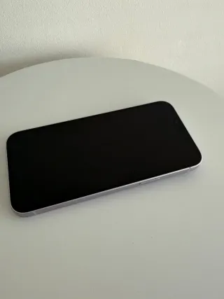 iPhone 14 Plus Morado