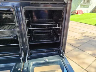 Cocina de gas con horno eléctrico