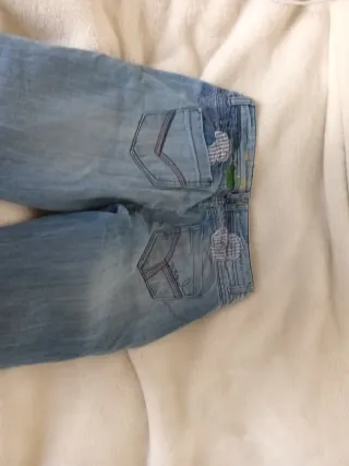 Pantalón vaquero niña