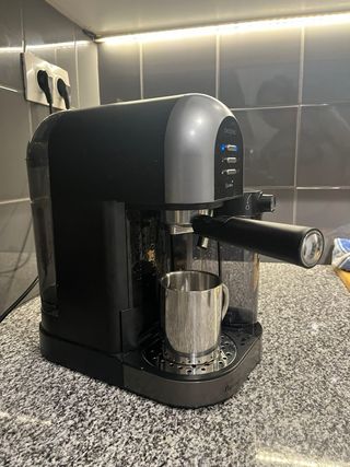 Cafetera Cecotec Cápsulas y automática