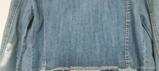 Chaqueta vaquera Stradivarius desgastada