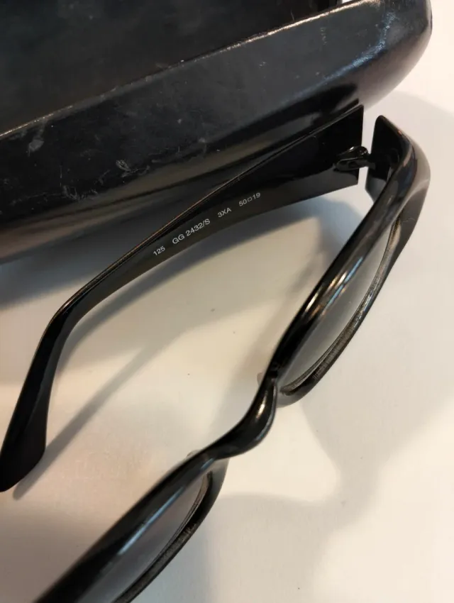 Occhiali da sole Gucci neri