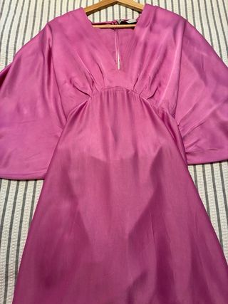 Vestido largo satinado Zara