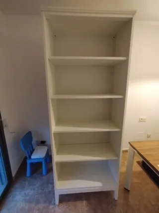 Librería blanca IKEA IDANA