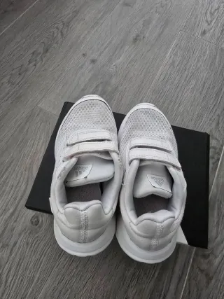 Zapatillas Adidas Niños Velcro Blancas talla 28.5