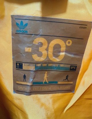 Chaqueta Adidas acolchada naranja