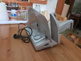Cortadora de fiambre nueva
