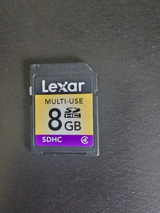 Nikon D3300 + 18-105mm VR | Poco Uso