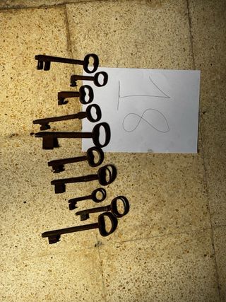 Lote de 10 llaves antiguas