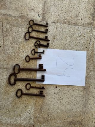 Lote de 10 llaves antiguas