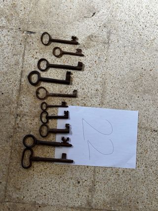 Lote de 10 llaves antiguas