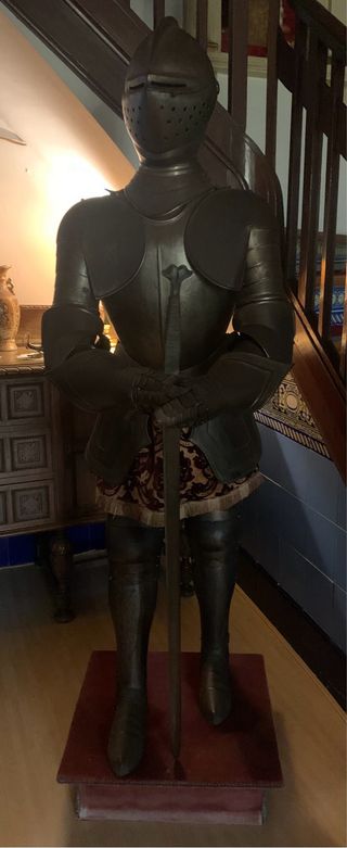 Armadura de caballero medieval