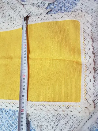 Set 2 Centrini Tessuto Bianco e Giallo