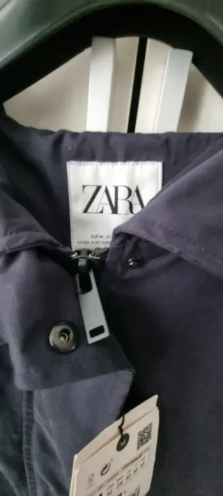 Gabardina Zara azul talla M