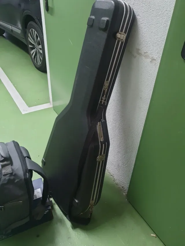 Estuche Guitarra Acústica Clásica Negro