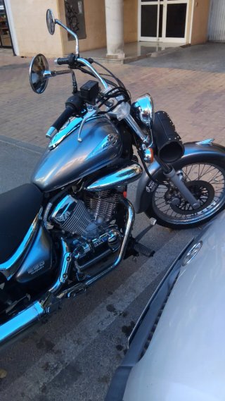 Suzuki intruder 250cc