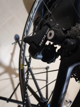 Bicicleta Carretera CUBE de Carbono
