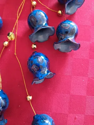 Decorazione campanelle blu con perline