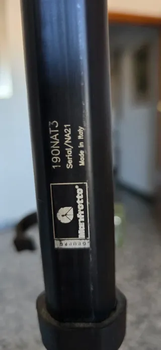 Trípode Manfrotto 190NAT3 + Rótula 700RC2