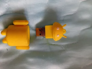 Pendrive Android Amarillo