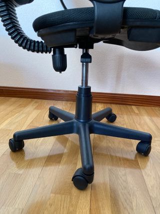 Silla de oficina negra