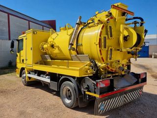 Camion Man 220 para desatranques. Importado.