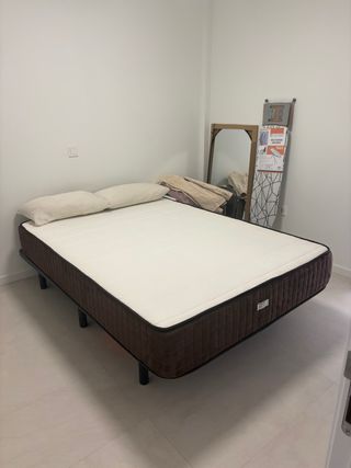 Colchón 135x190 + Base + 2 Almohadas