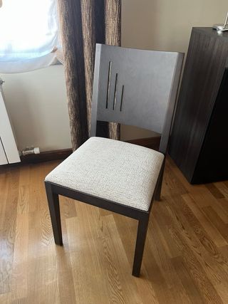 Mesa comedor con 4 sillas madera y cristal