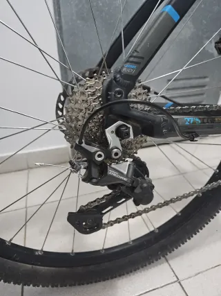 Btt con tija amortiguada y extras