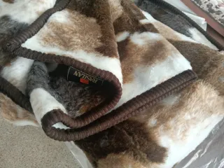 Manta Vintage Rasilan Marrón y Blanco Cama 90