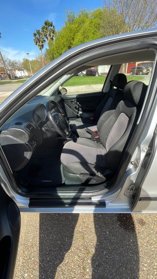 SEAT Toledo 2004 garantía de 12 meses