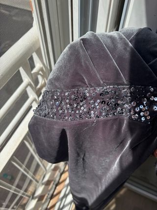 Abito lungo grigio con paillettes