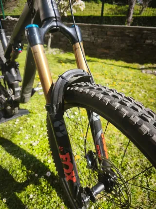 Bicicleta Enduro Comencal