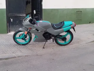 Honda NSR Sportbike Gris/Azul