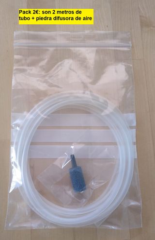 Ossigenatore per acquari, vasche e acquari di gamberi. Scegli tra due modelli: bianco da 1,5 W, 1,6 l/minuto e verde potente da 3 W, 3 l/minuto.