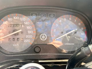 Yamaha XJ600S Diversion Plata