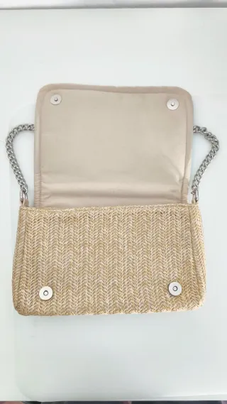 Bolso de rafia beige y dorado